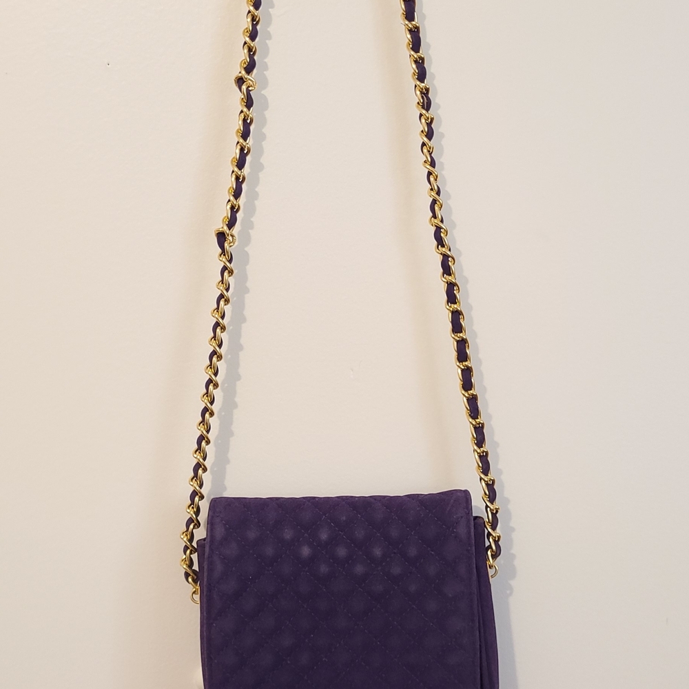 Classic Quilted Purple Shoulder Flap Purse Gold Accent Chain Strap PIMP COSTUME